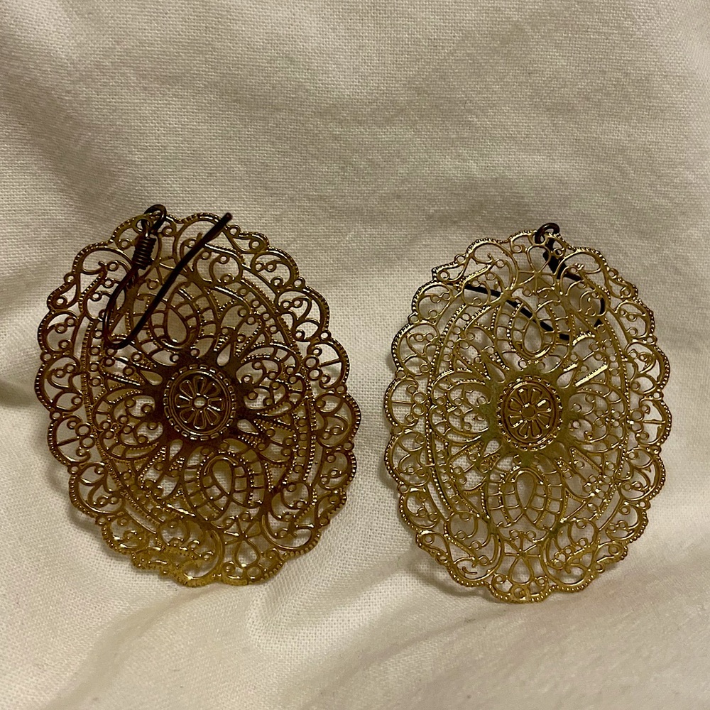 Gold Cut Out Earrings